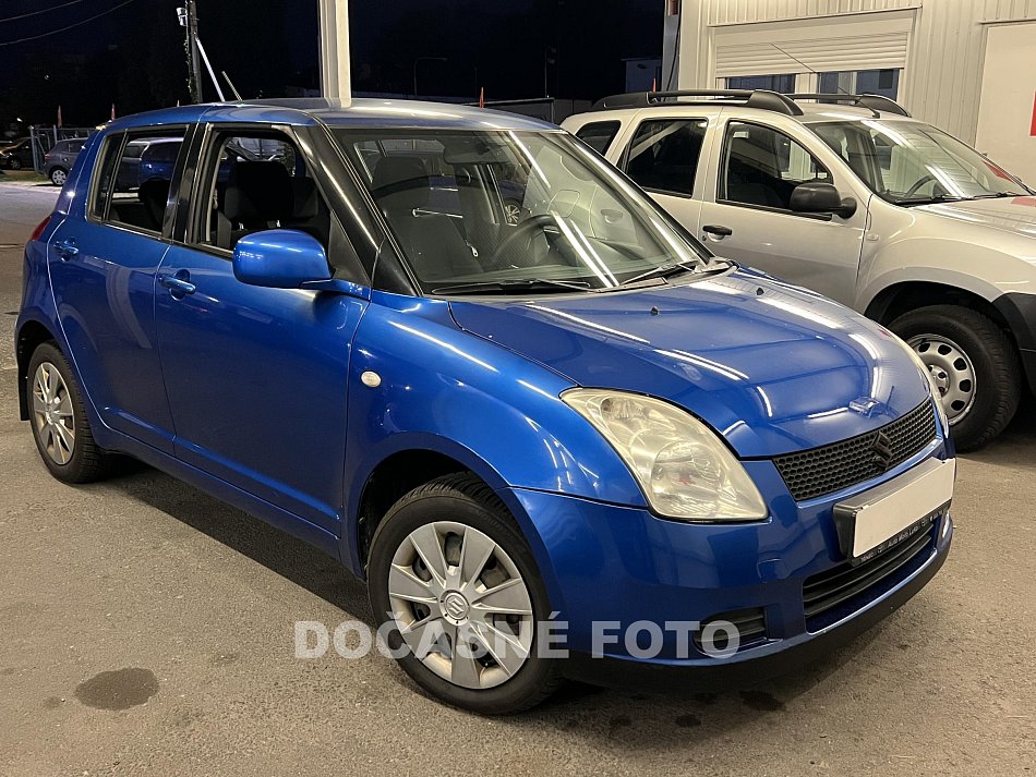Suzuki Swift 1.3 i 