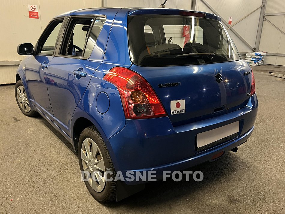 Suzuki Swift 1.3 i 