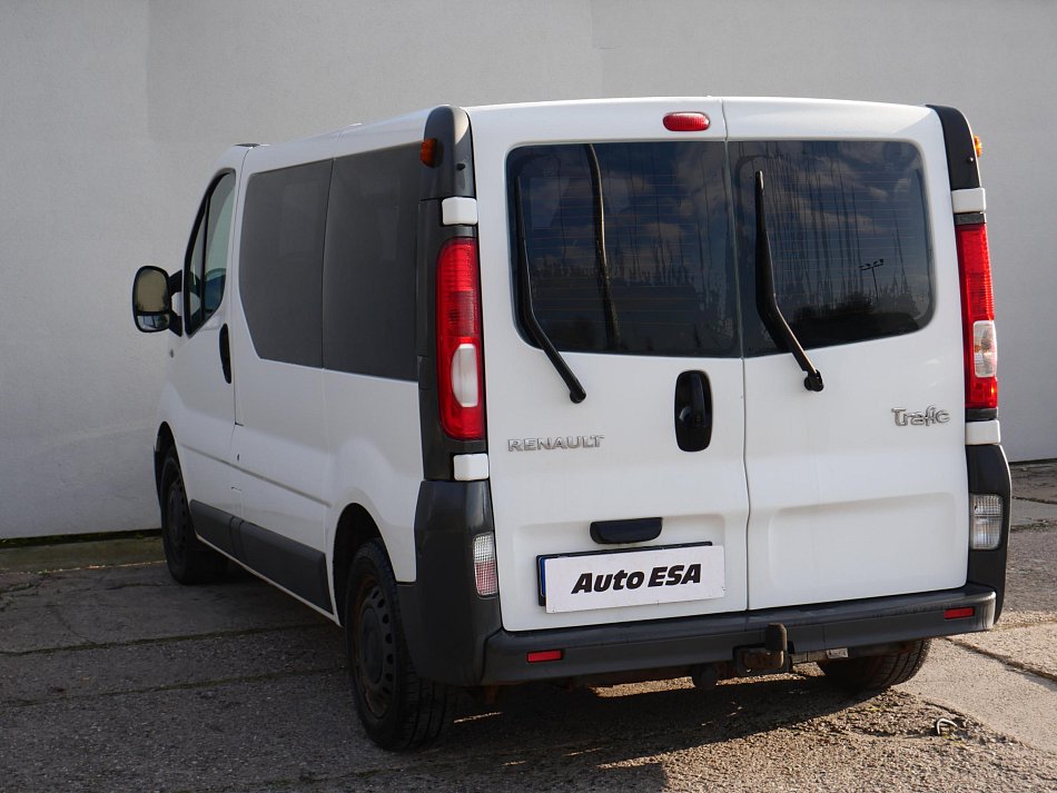 Renault Trafic 2.0dCi  9míst
