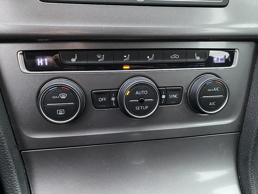 Volkswagen Golf 1.2 TSi Trendline VII