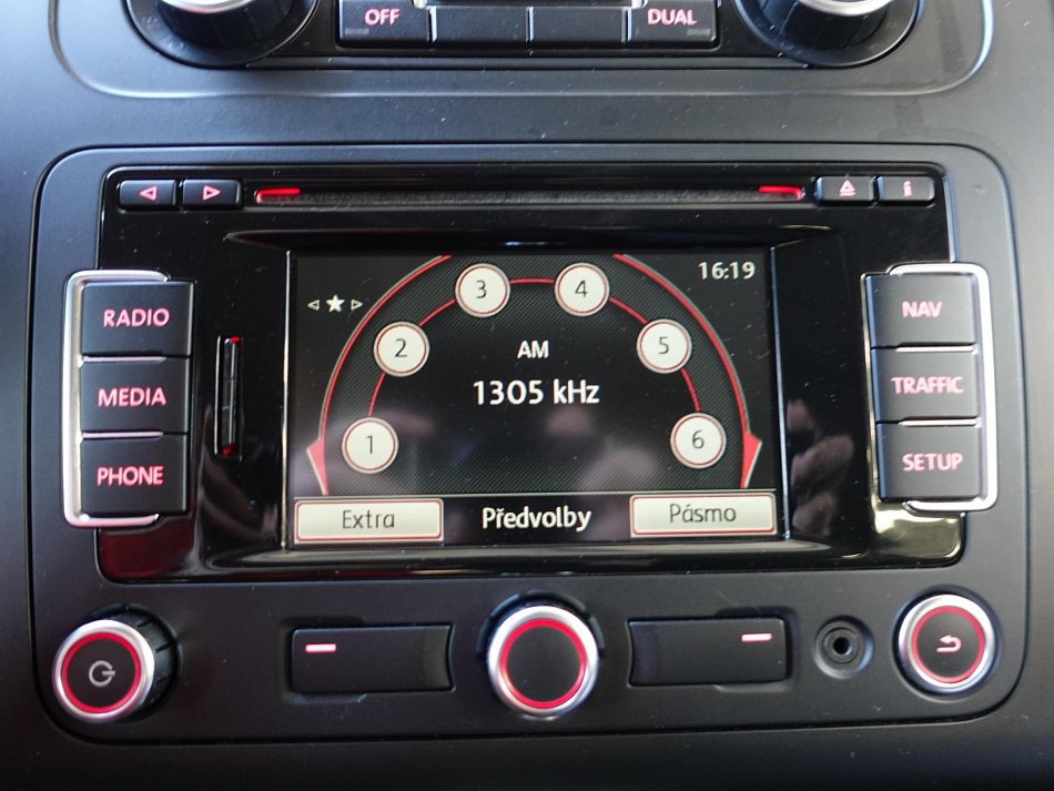 Volkswagen Touran 1.6 TDi 