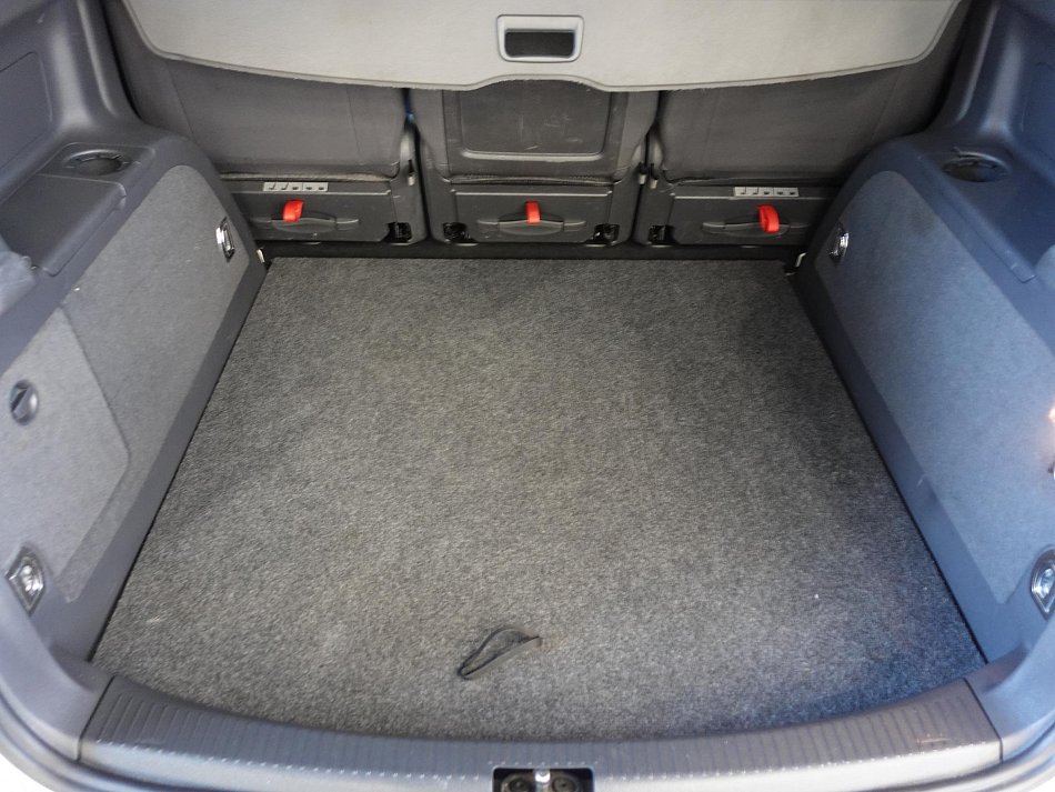 Volkswagen Touran 1.6 TDi 