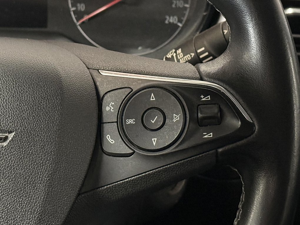 Opel Crossland X 1.2 i 