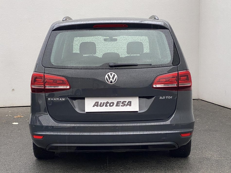 Volkswagen Sharan 2.0 TDi 
