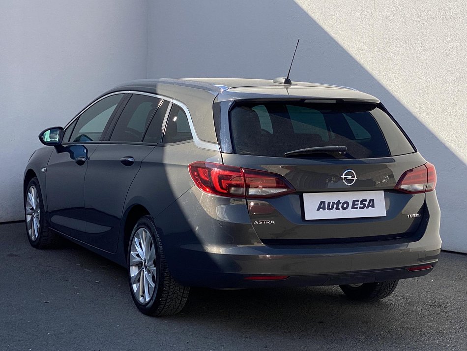 Opel Astra 1.4 T Innovation