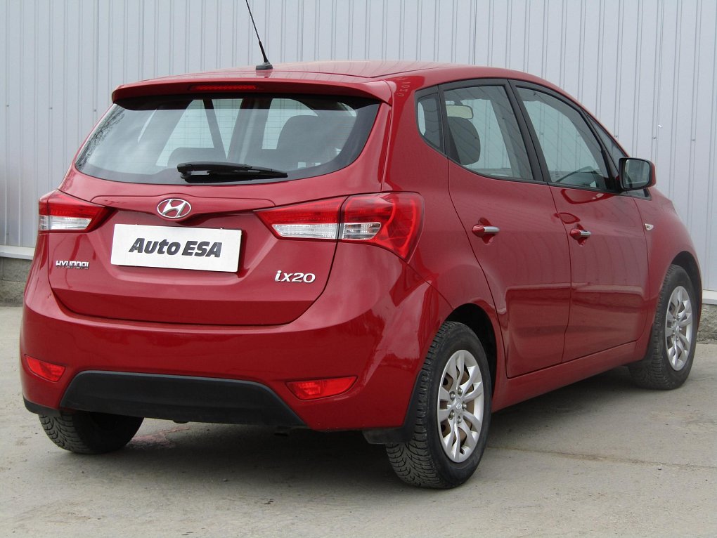 Hyundai Ix20 1.6i 