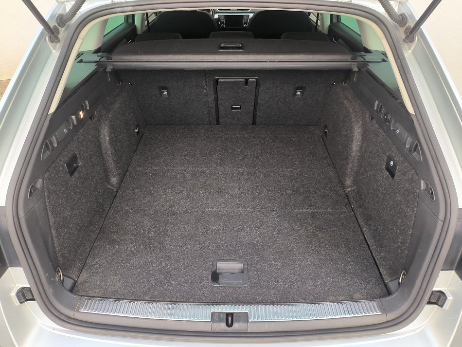 Škoda Superb III 2.0 TDi 