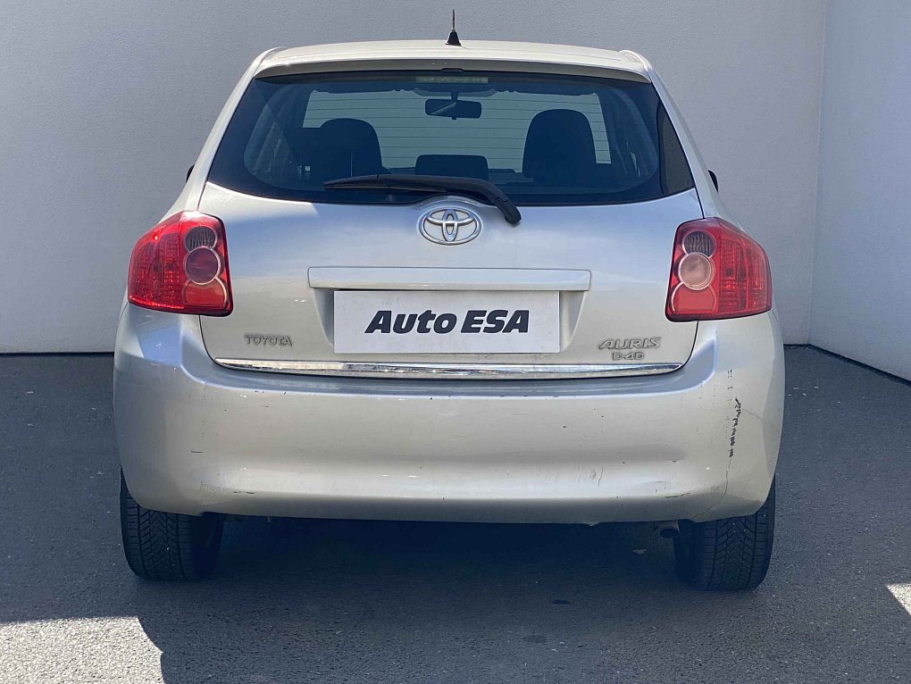 Toyota Auris 1.4 D 