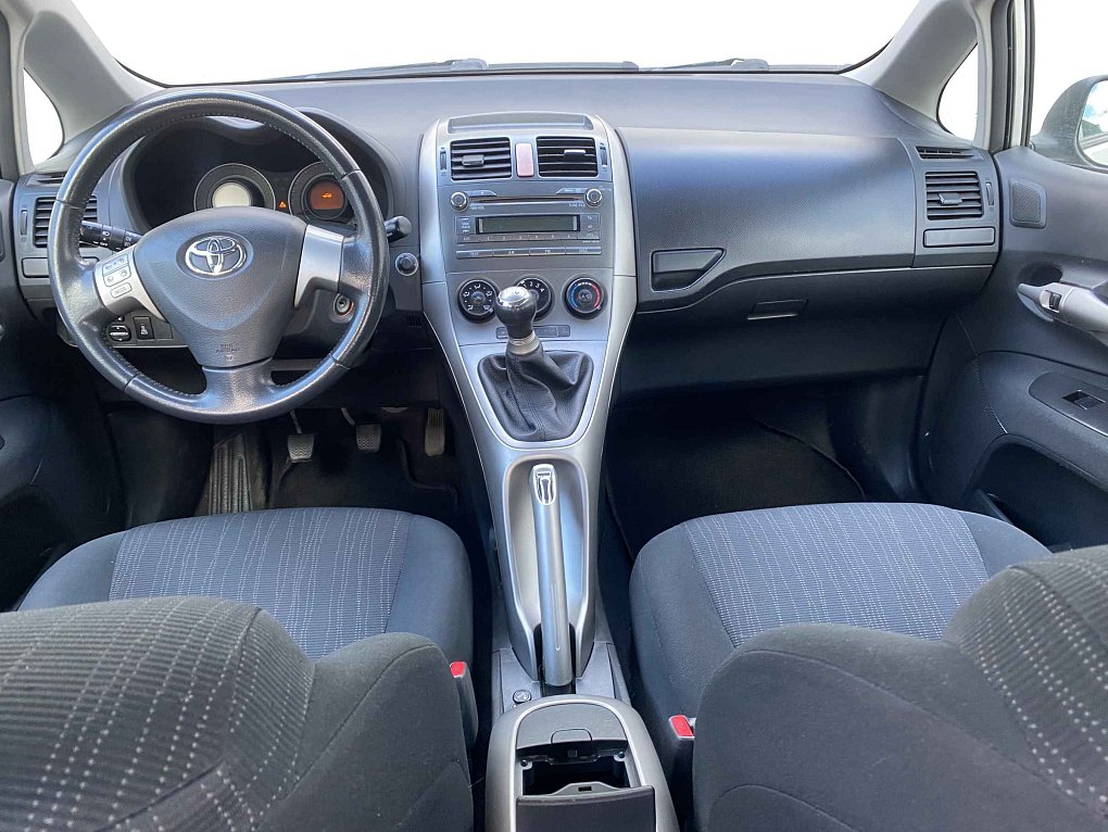 Toyota Auris 1.4 D 