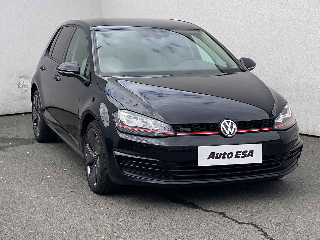 Volkswagen Golf 1.2 TSi 