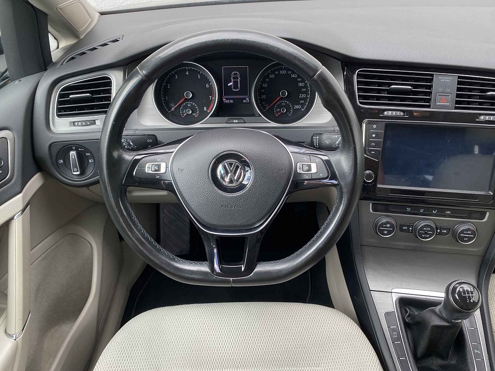 Volkswagen Golf 1.2 TSi 