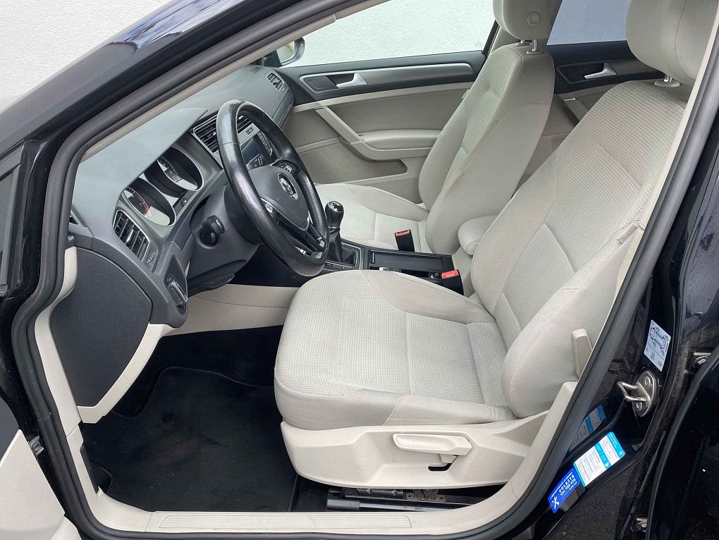 Volkswagen Golf 1.2 TSi 