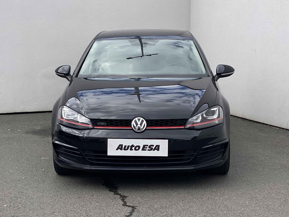 Volkswagen Golf 1.2 TSi 