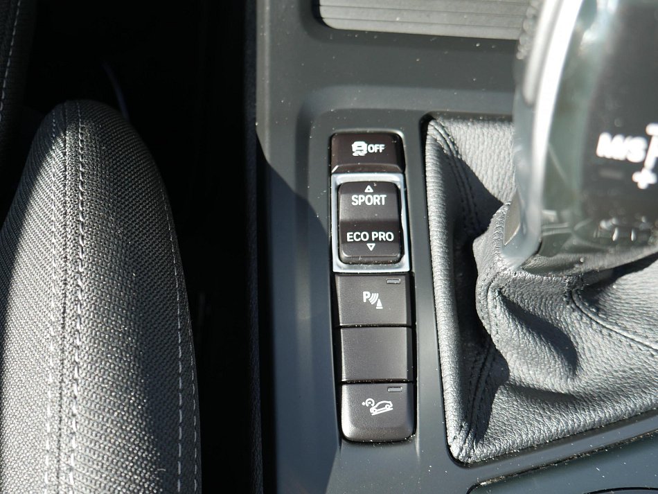 BMW X1 2.0 D  X-drive