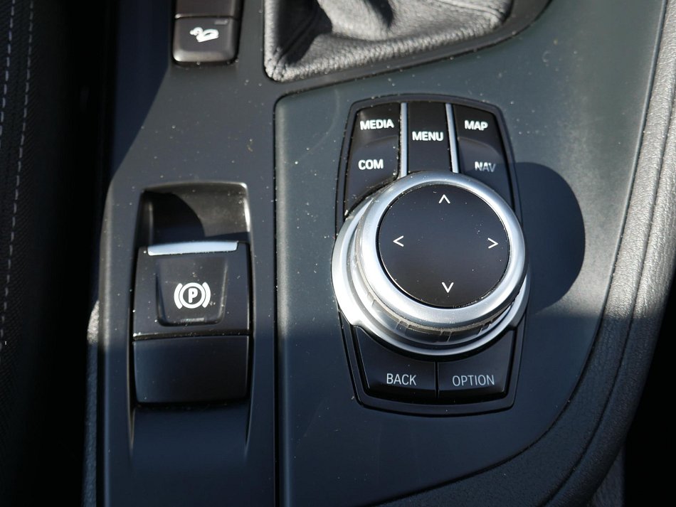 BMW X1 2.0 D  X-drive