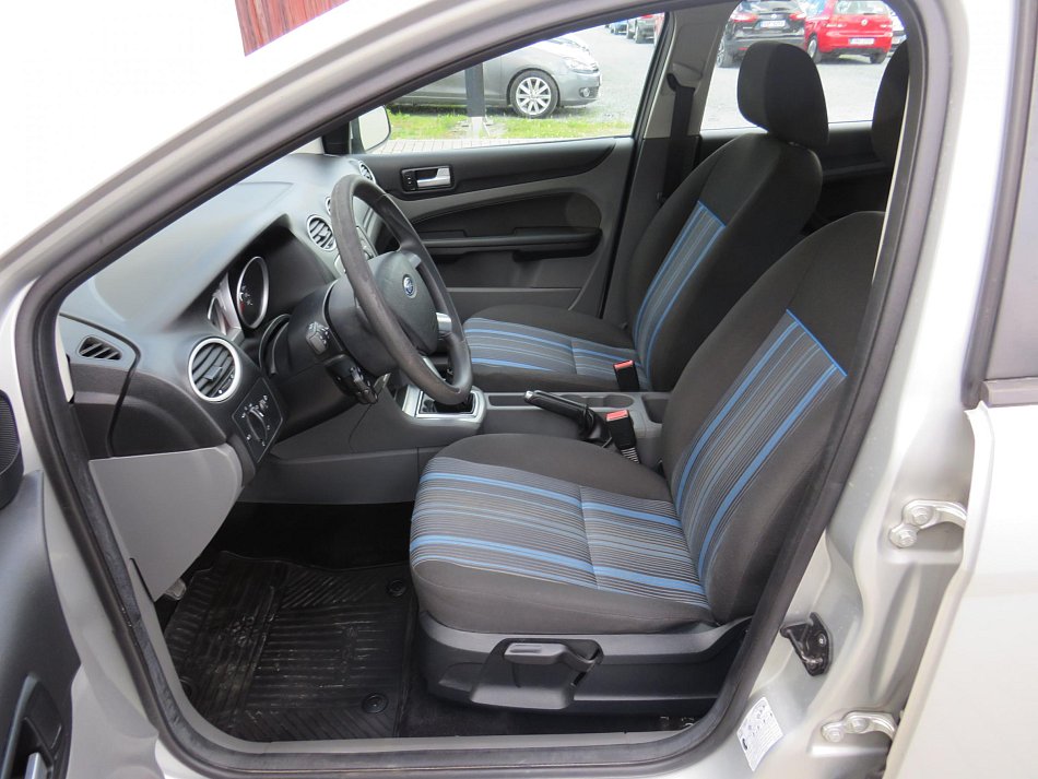 Ford Focus 1.4i 