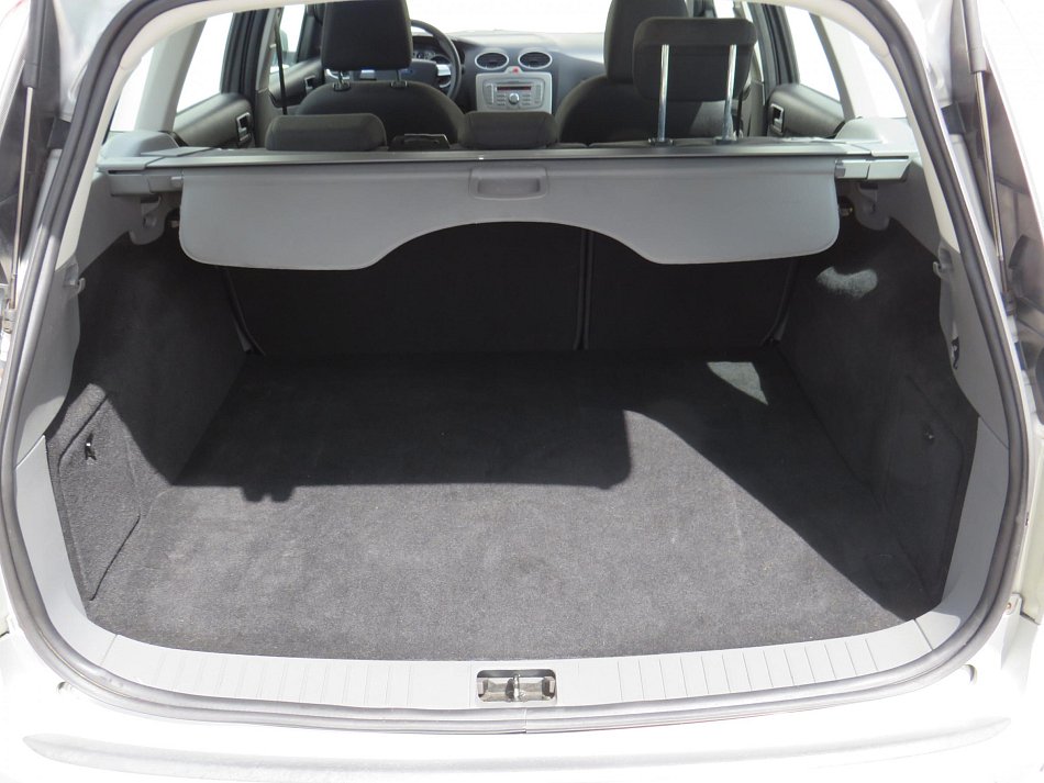 Ford Focus 1.4i 