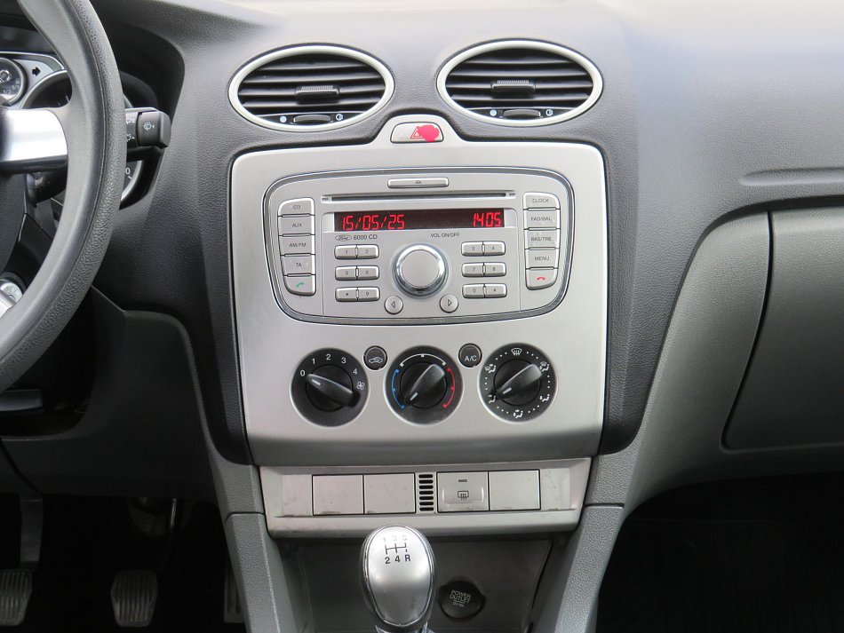 Ford Focus 1.4i 