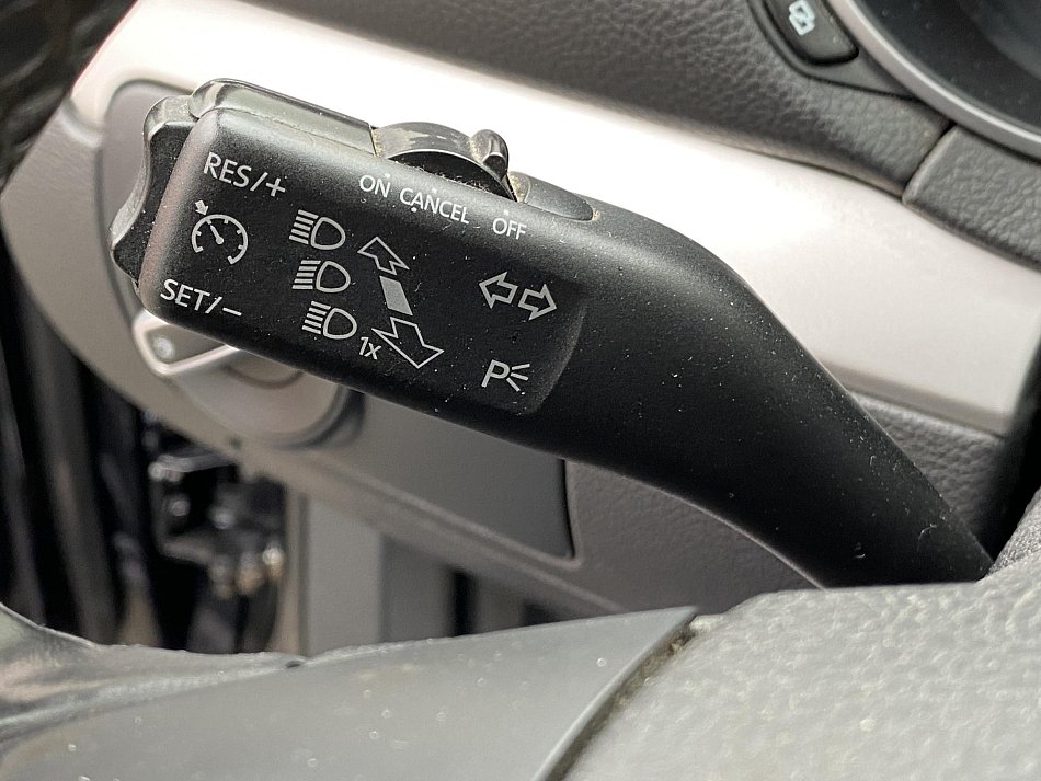 Volkswagen Golf 1.6 TDi 