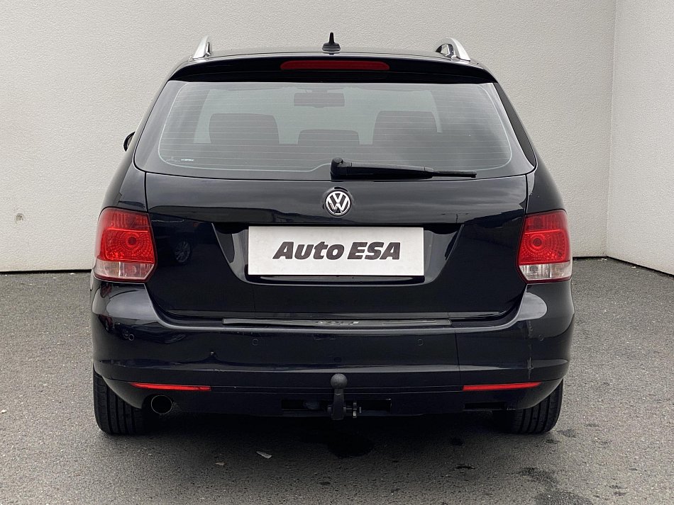 Volkswagen Golf 1.6 TDi 