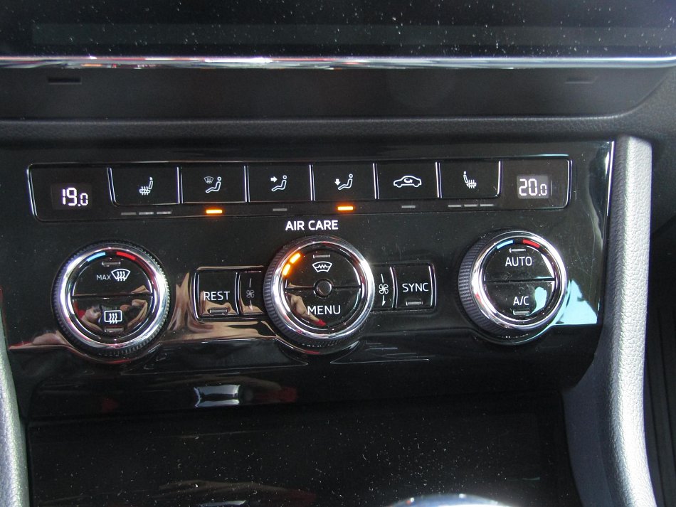 Škoda Superb III 2.0 TDi Style