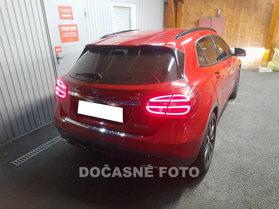 Mercedes-Benz GLA 2.2 