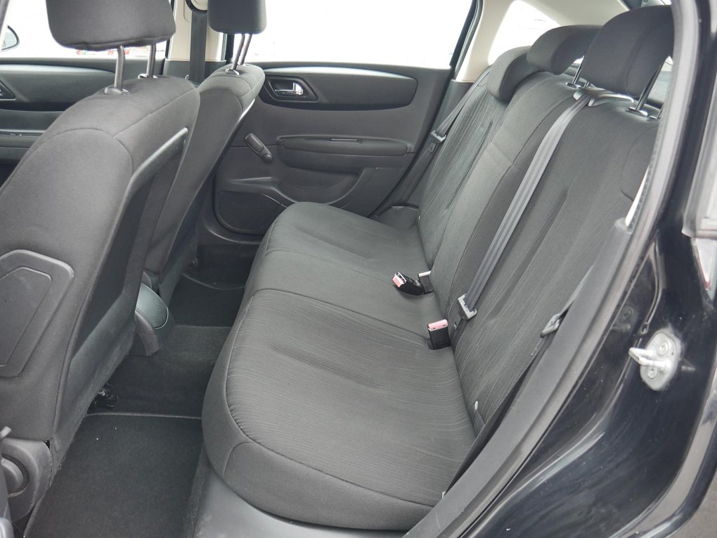 Citroën C4 1.4i 