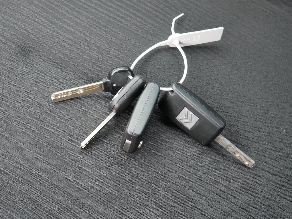 Citroën C4 1.4i 