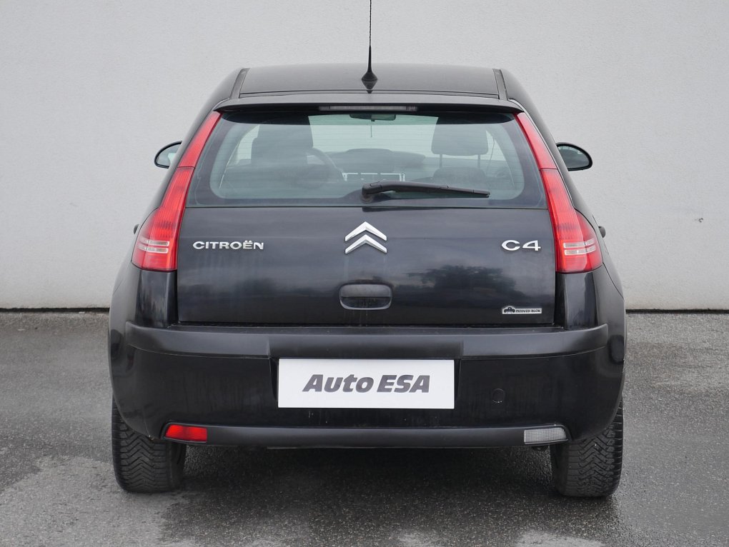 Citroën C4 1.4i 