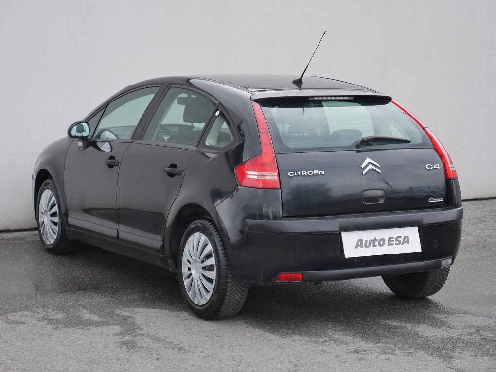 Citroën C4 1.4i 