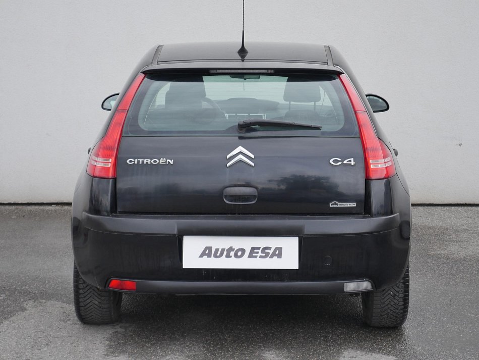 Citroën C4 1.4i 