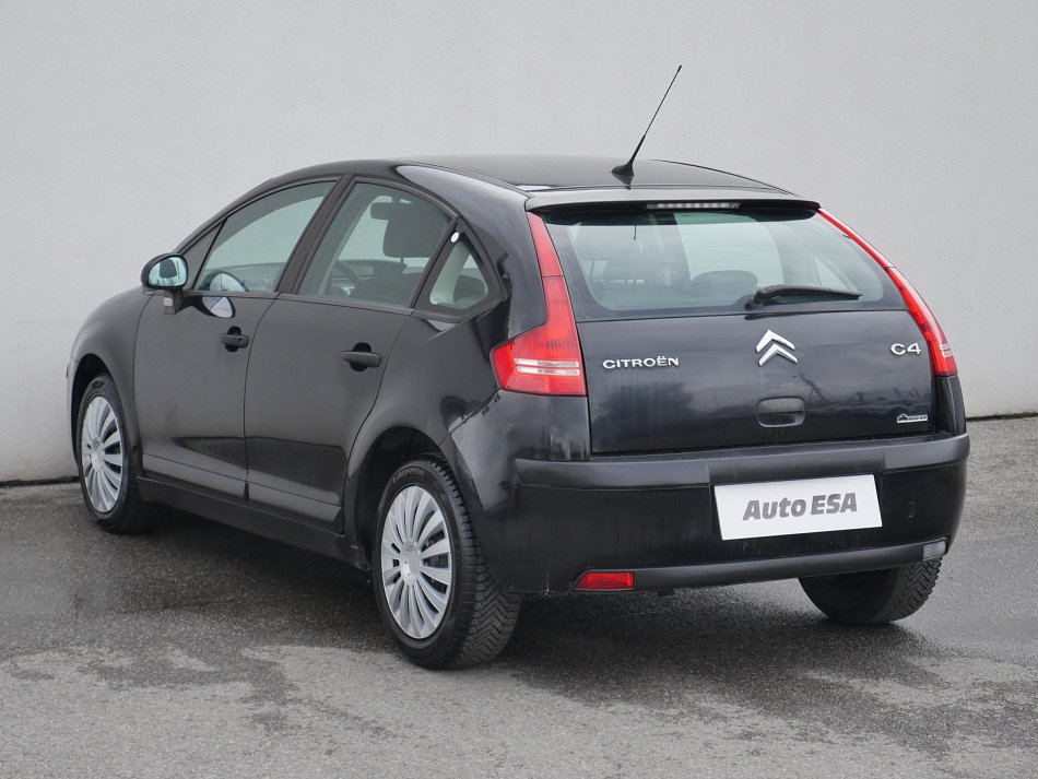 Citroën C4 1.4i 