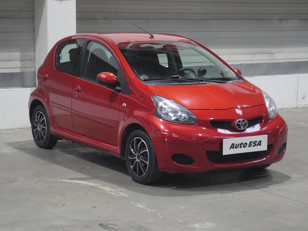 Toyota Aygo 1.0i 