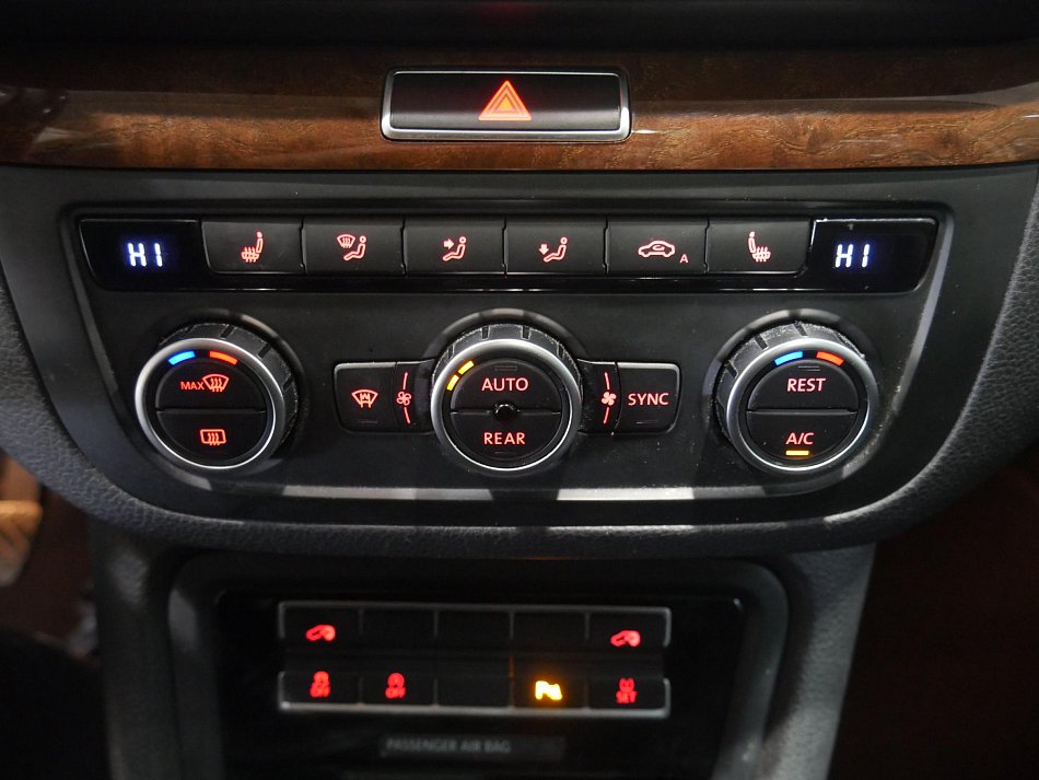 Volkswagen Sharan 2.0 TDi 