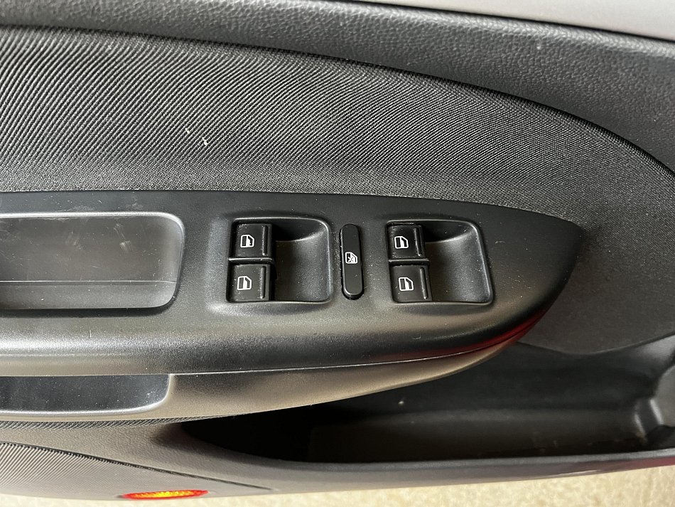 Škoda Octavia II 1.6 TDI Ambition