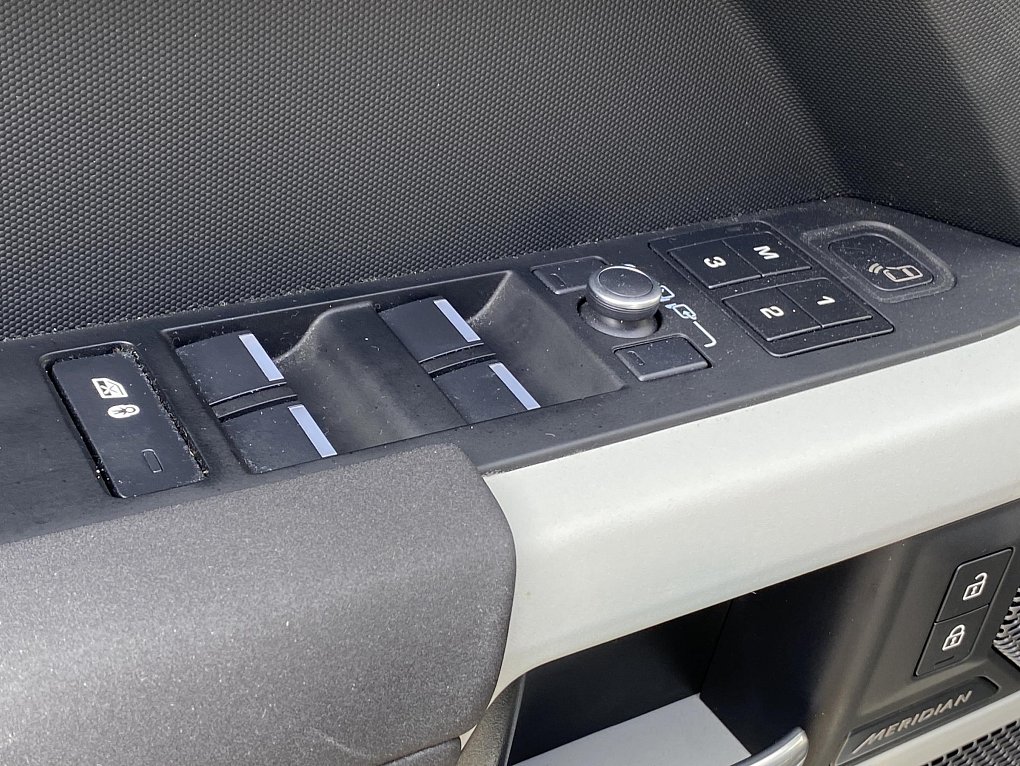 Land Rover Defender 3.0 D  4x4