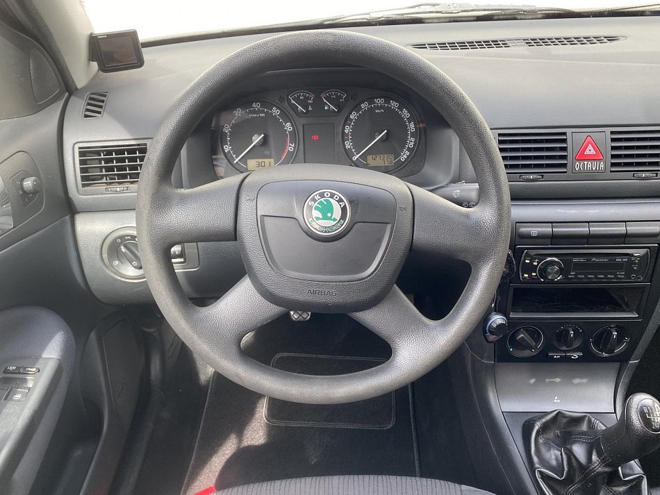 Škoda Octavia 1.6i Trumf