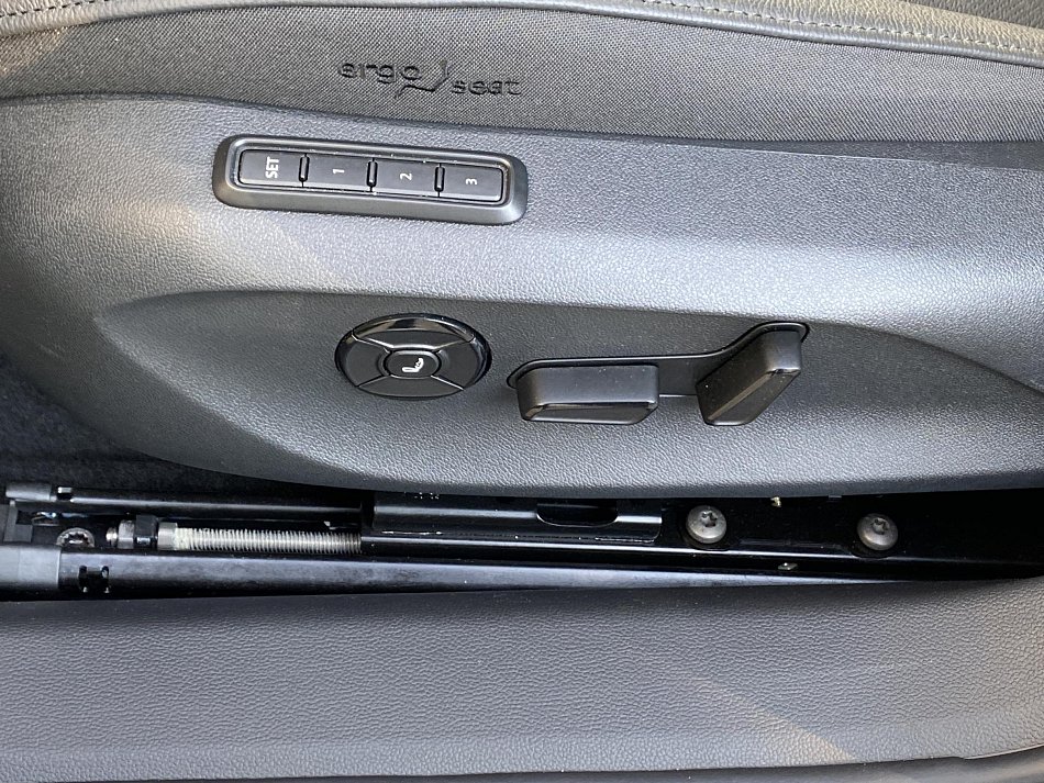 Škoda Superb IV 2.0 TDi L&K