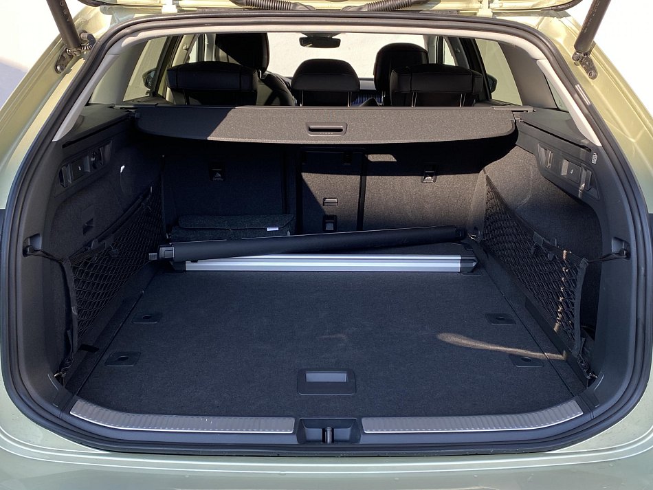 Škoda Superb IV 2.0 TDi L&K
