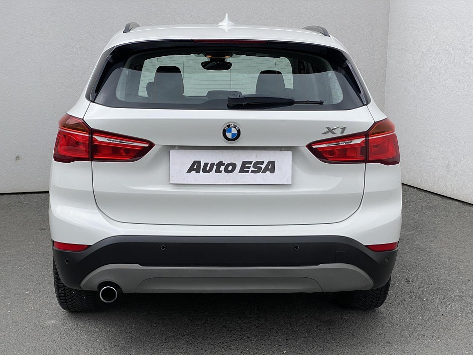BMW X1 2.0d  sDrive18d