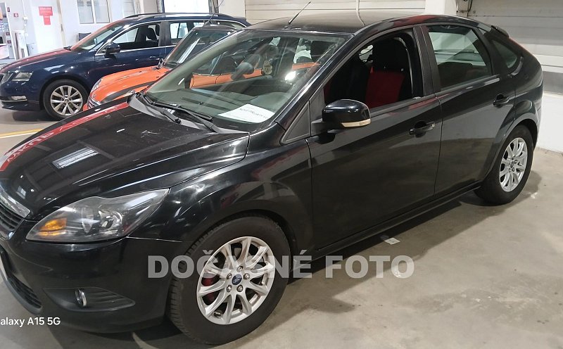 Ford Focus 1.6. 