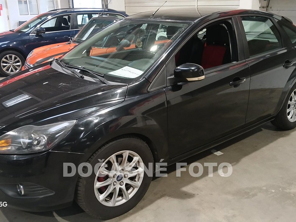 Ford Focus 1.6. 