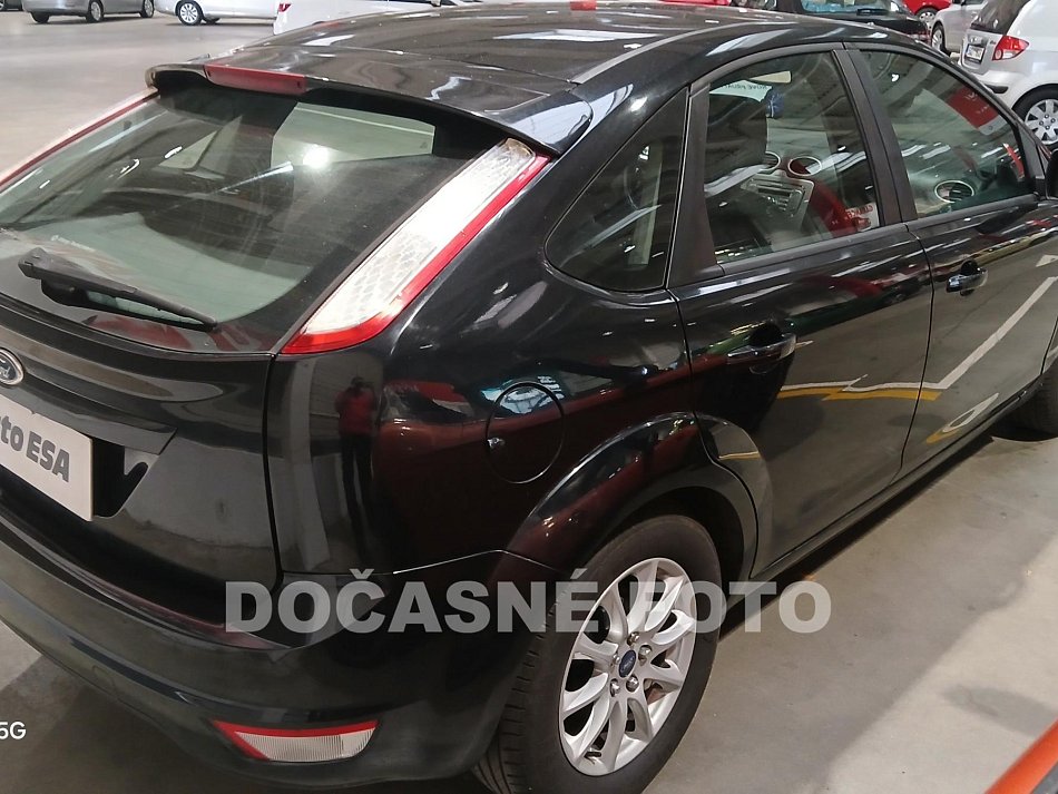 Ford Focus 1.6. 