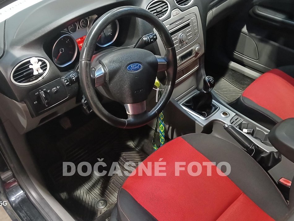 Ford Focus 1.6. 