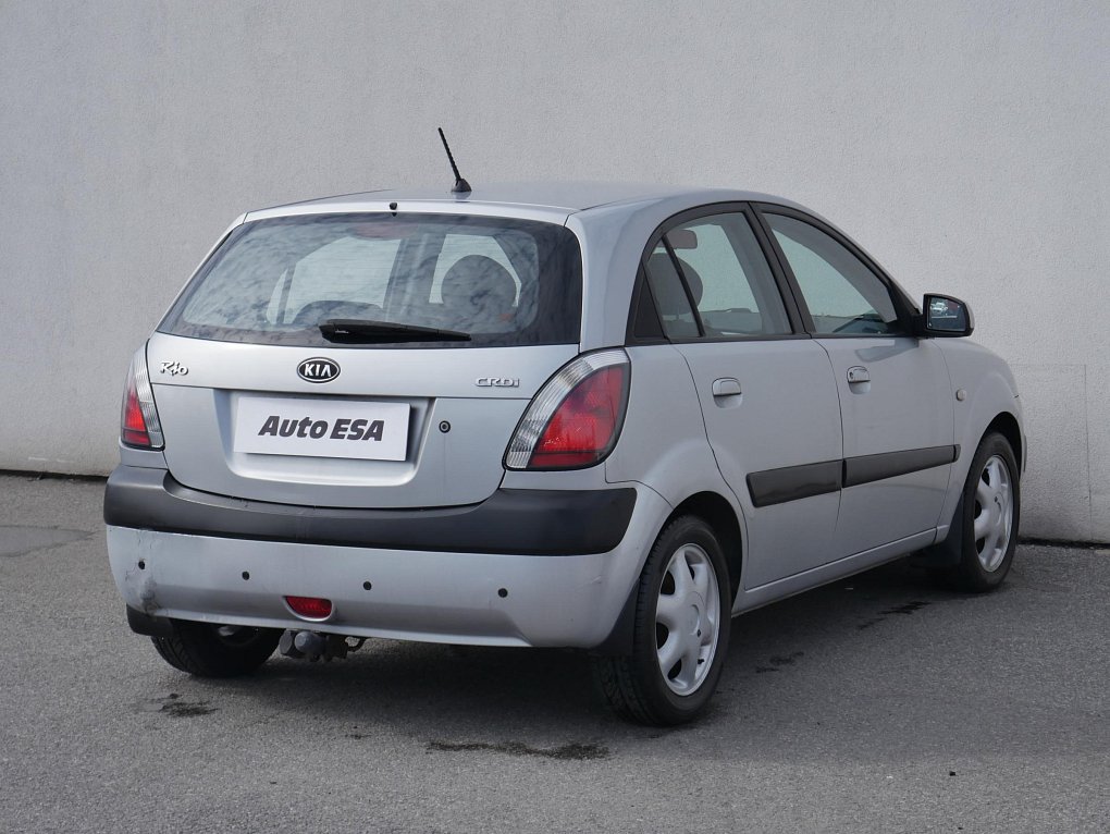 Kia Rio 1.3i 