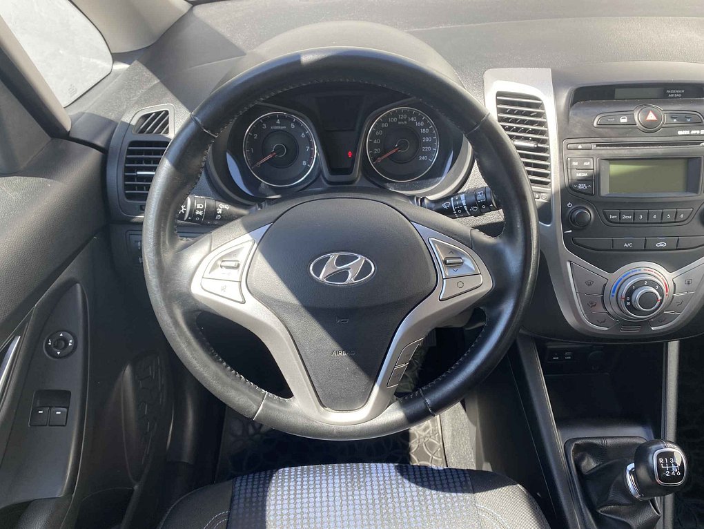 Hyundai Ix20 1.6i 