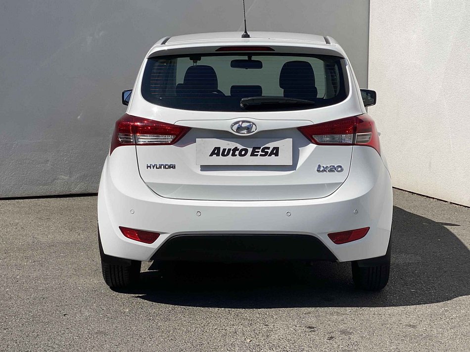 Hyundai Ix20 1.6i 