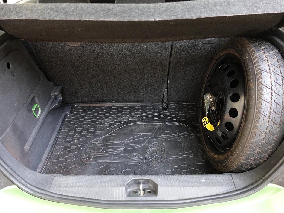 Opel Corsa 1.2i 