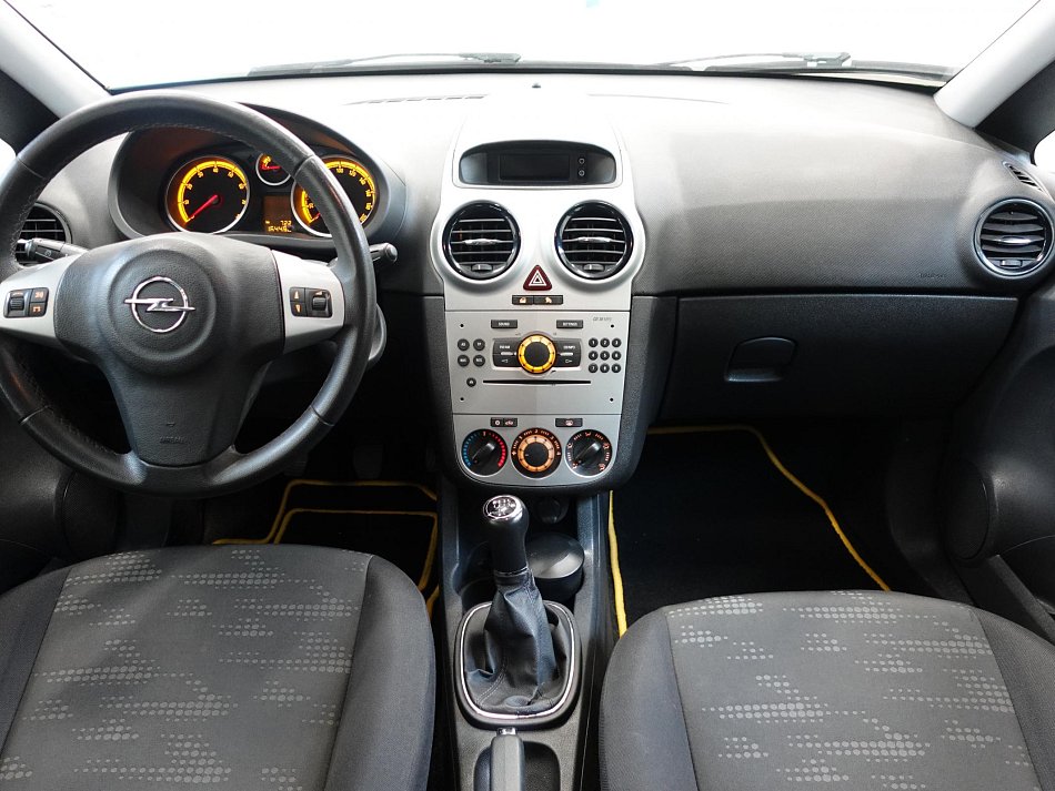 Opel Corsa 1.2i 