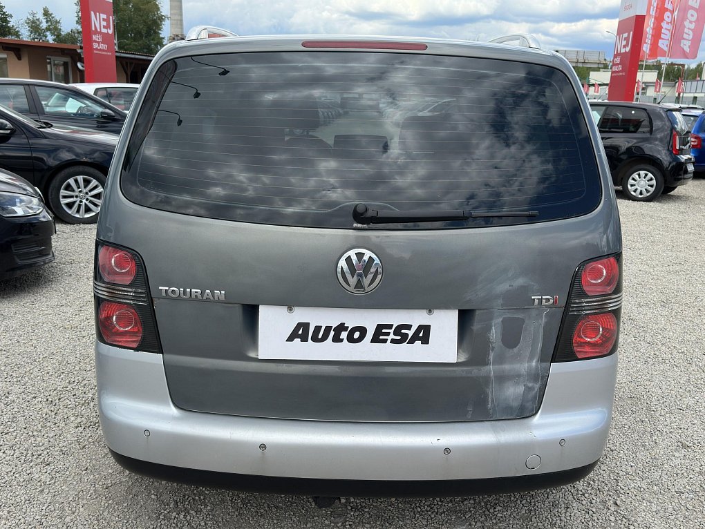 Volkswagen Touran 2.0 TDi 